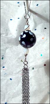 (image for) Black and Periwinkle Lamp or Zipper Pull