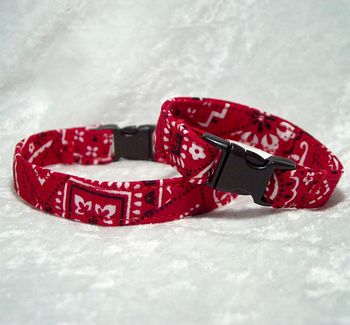 (image for) Red Bandana Bracelet