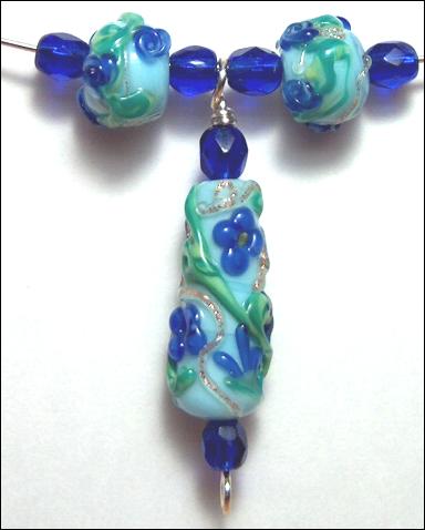 (image for) Sophisticated Lady Handmade lampwork glass beads